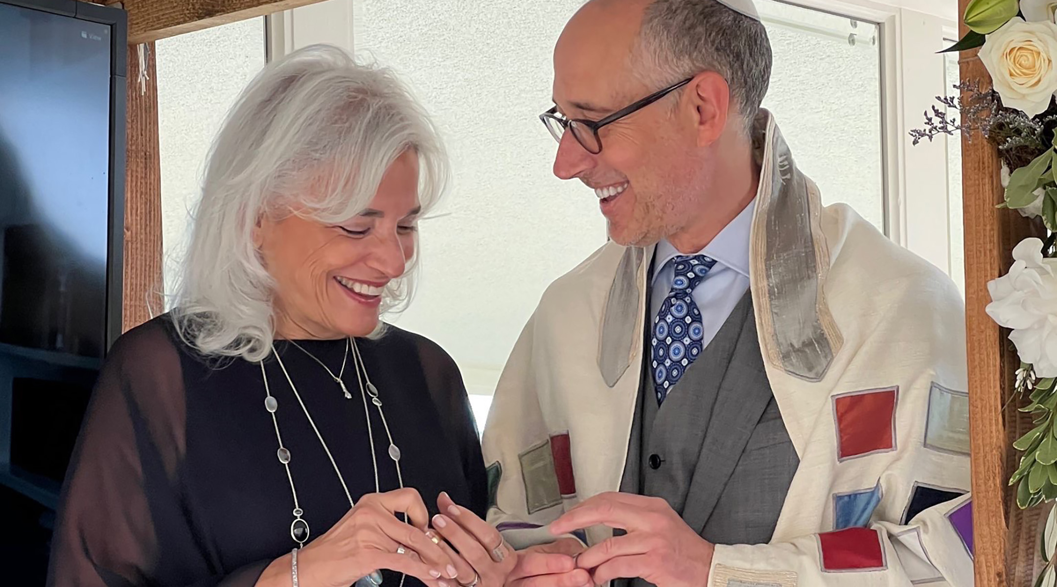 Nether Rabbi Amy Wallk nor Rabbi Mark Cohn had been looking for a relationship when they first met at the Shalom Hartman Institute in 2017. (Tamar Katz)