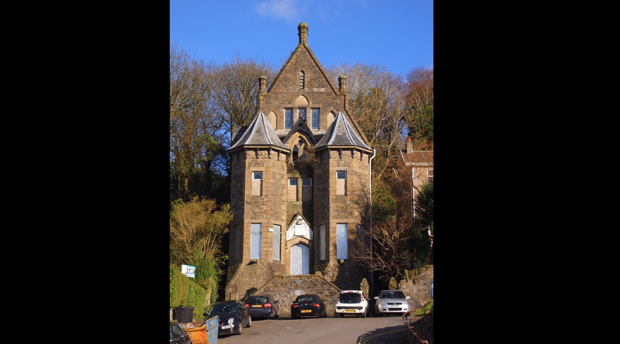 The Merthyr Tydfil synagogue, which opened in 1877, has been out of use since 2006. (Chris Andrews/Wikimedia Commons)