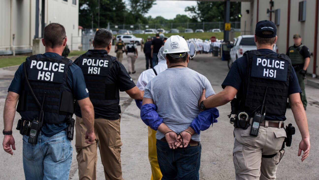 ICE special agents arrest alleged immigration violators in Ohio, June 19, 2018.