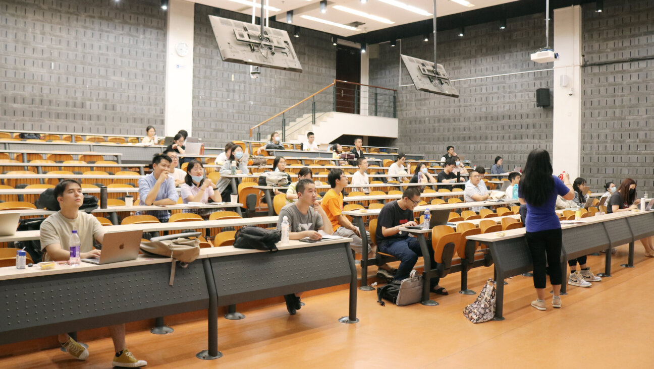 Yang Meng's Yiddish class at Peking University.