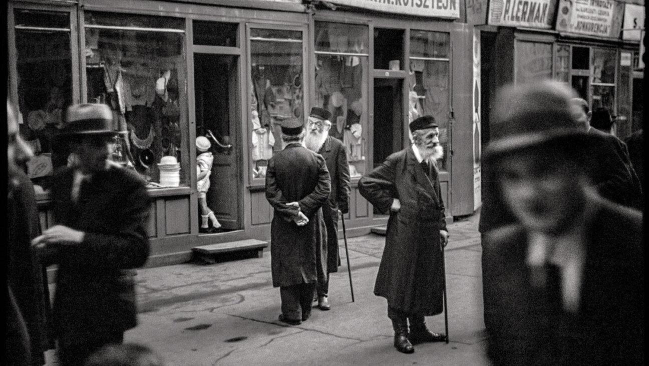 A street scene in Warsaw captured by a young Richard Scheuer.