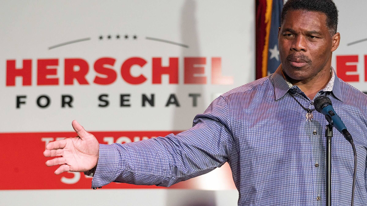 Heisman Trophy winner and GOP candidate for U.S. Senate Herschel Walker at a rally in Georgia. (Getty)