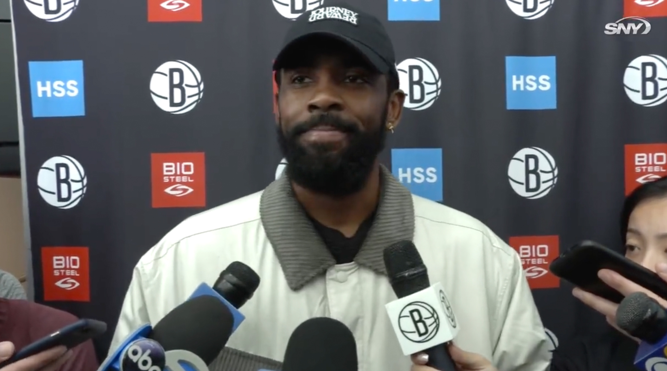 Kyrie Irving speaks to reporters, Nov. 3, 2022. (Screenshot)