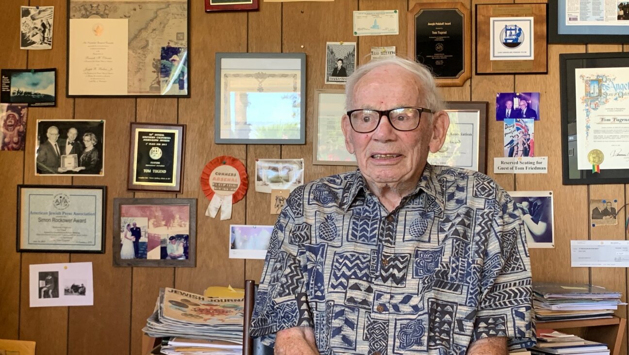 Tom Tugend in his Los Angeles home, Aug. 3, 2021. (Jacob Gurvis)