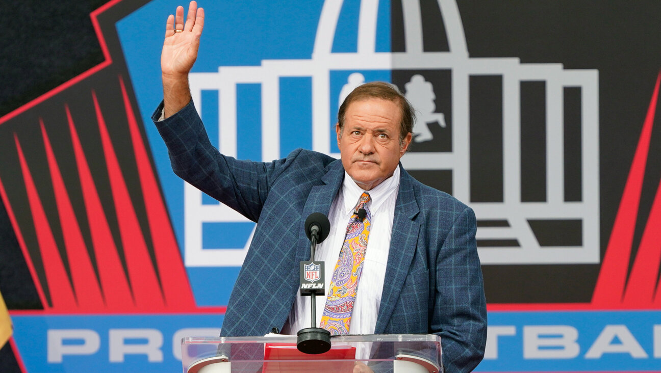 ESPN anchor Chris Berman speaks during the Pro Football HOF Centennial Class of 2020 enshrinement ceremonies in Canton, Ohio, Aug. 7, 2021. (MSA/Icon Sportswire via Getty Images)