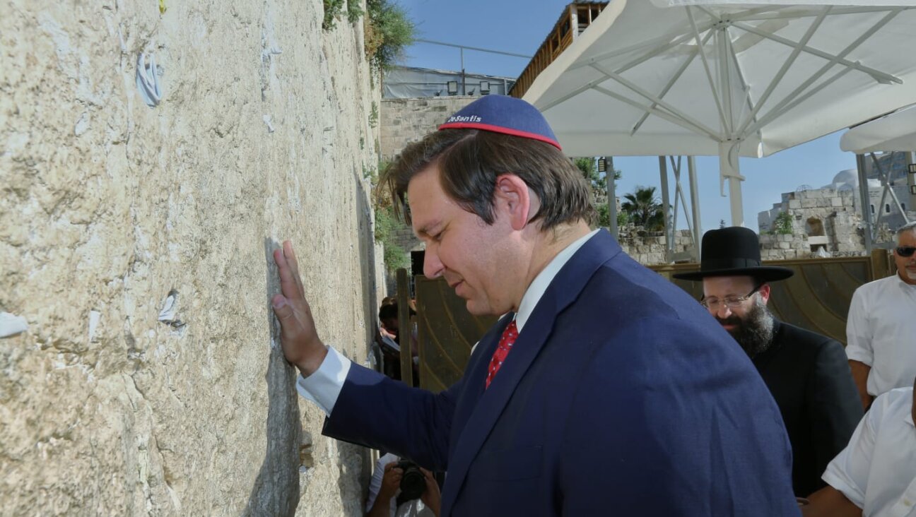 Florida Governor Ron DeSantis praying at the Western Wall on  May 30, 2019.