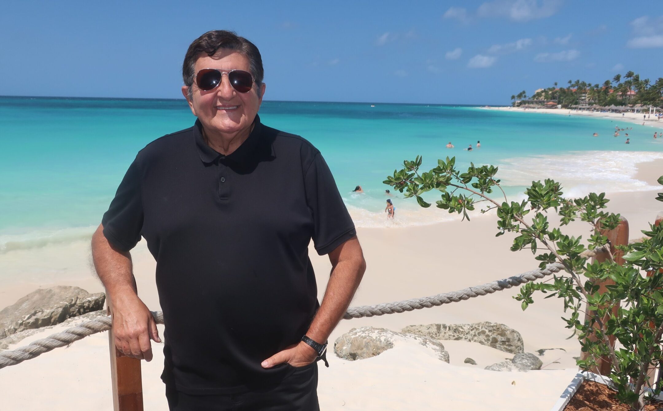 Rabbi Alberto (Baruch) Zeilicovich, seen at Eagle Beach in Aruba, recently came out of retirement to bec0me the spiritual leader of Temple Beth Israel on the southern Caribbean island. (Dan Fellner)