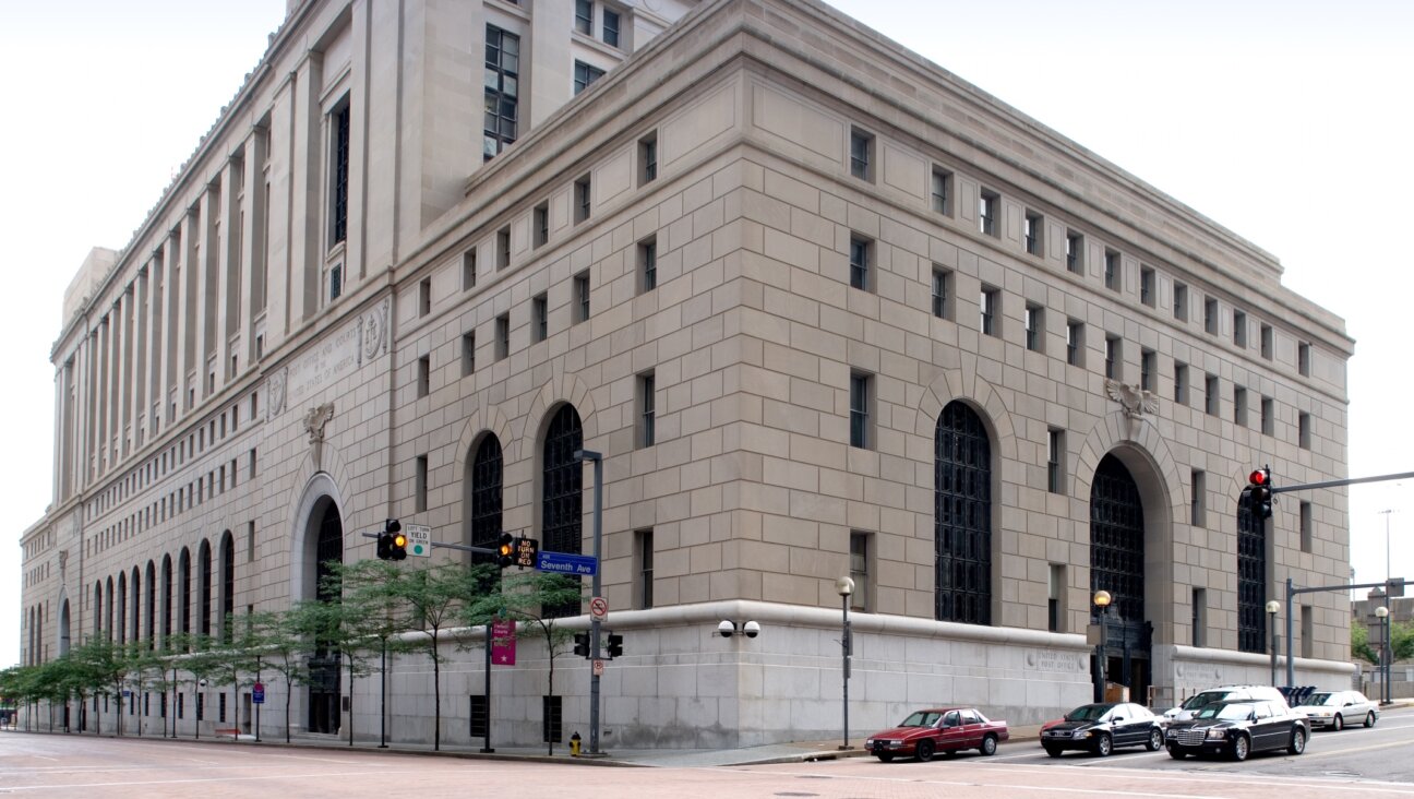 U.S. Courthouse and Post Office, Pittsburgh, Pennsylvania. Nov. 16, 2010. (Carol M. Highsmith/Buyenlarge/Getty Images)