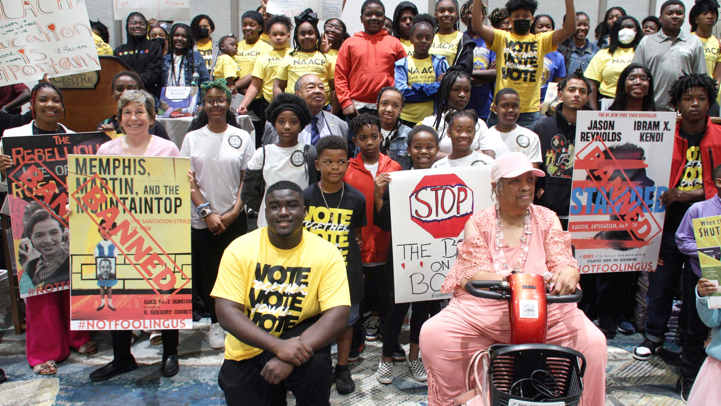 Weingarten at the Florida NAACP Freedom Library Town Hall in Orlando on Mar. 18, where the AFT gave students 10,000 free, diverse books. 