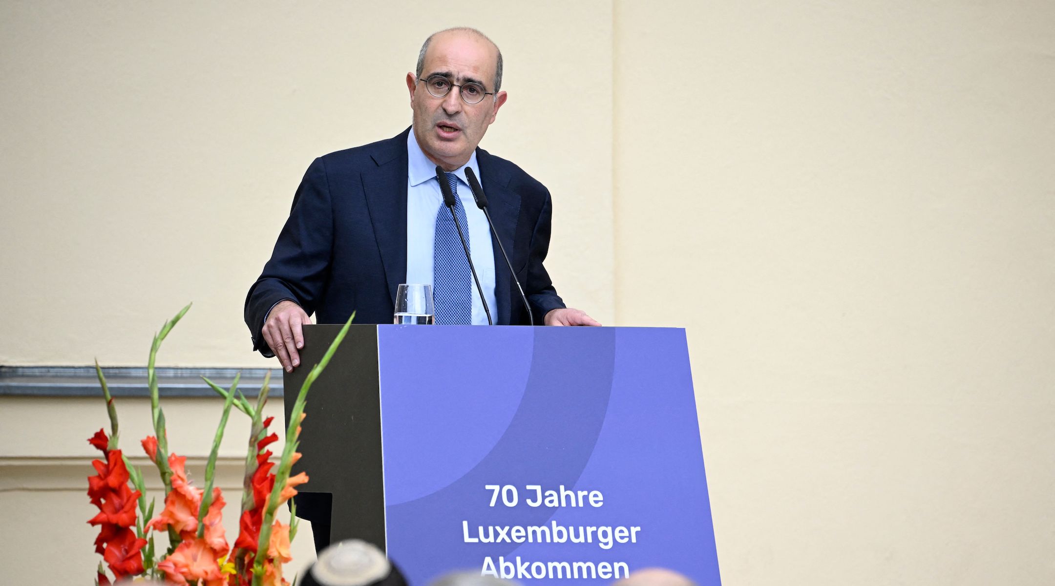 Gideon Taylor addresses guests during a ceremony marking the 70th anniversary of the signing of the Luxembourg Agreement on reparations between the Federal Republic of Germany and Israel, in Berlin, Sept. 15, 2022. (Tobias Schwarz/AFP via Getty Images)