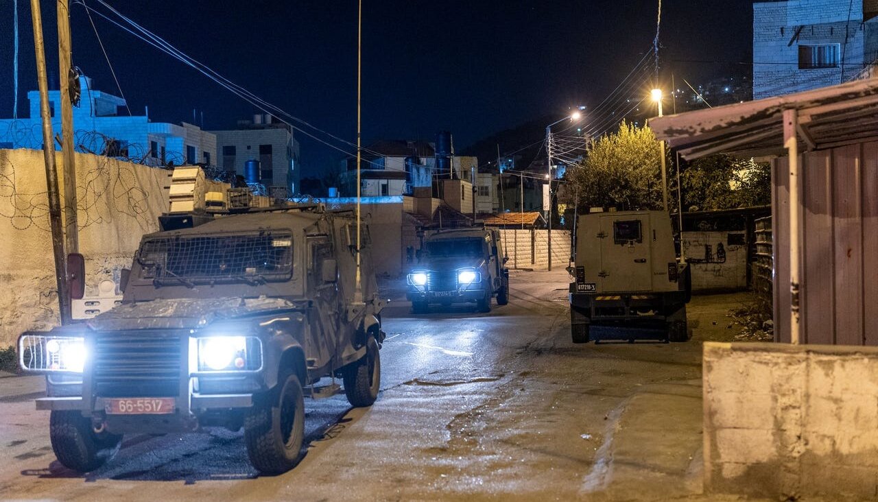 IDF forces escorting Jewish worshippers to Joseph's Tomb in Nablus in 2022.