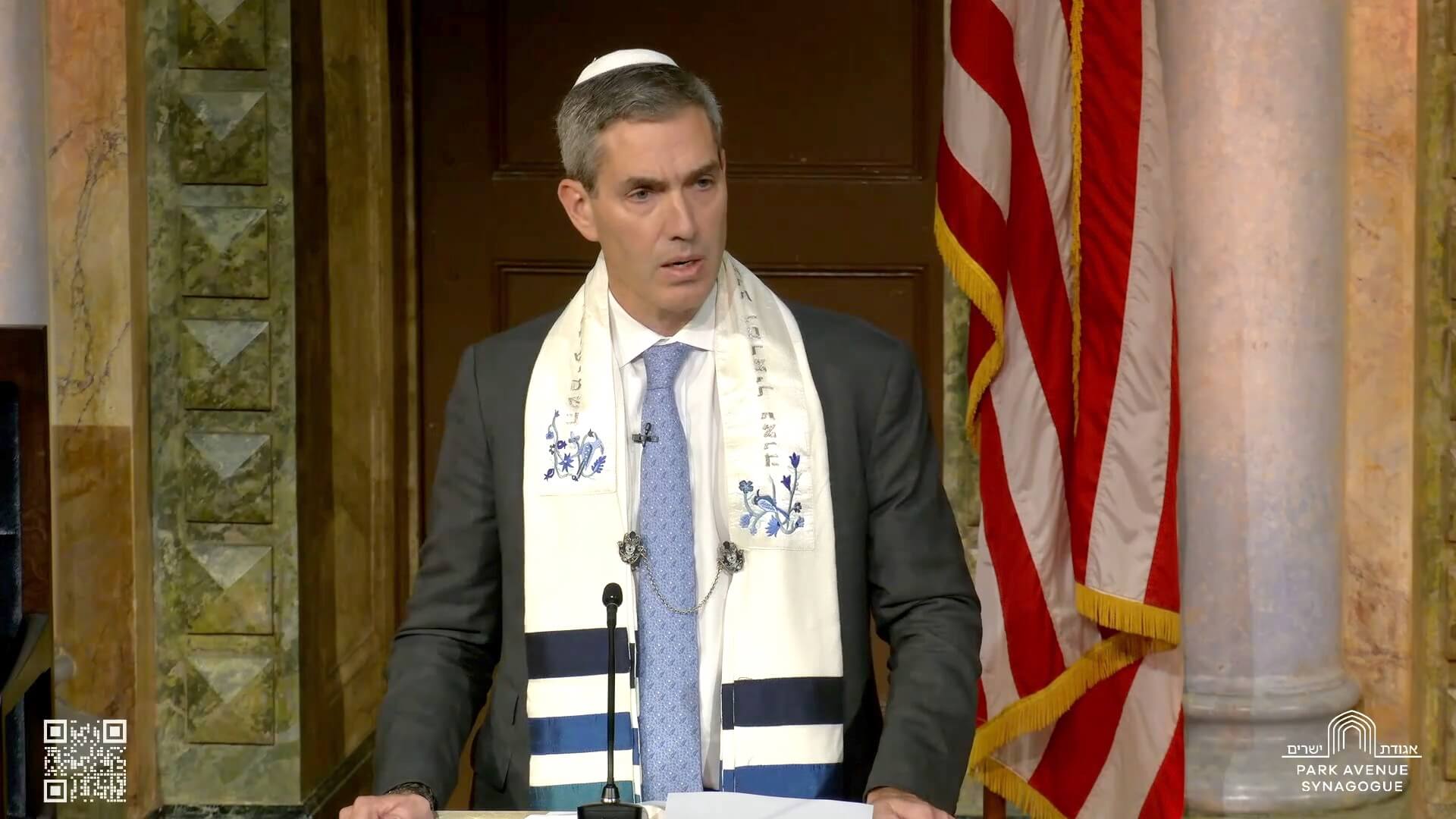 Rabbi Elliot Cosgrove of Park Avenue Synagogue on the bimah, Friday, Oct. 13.