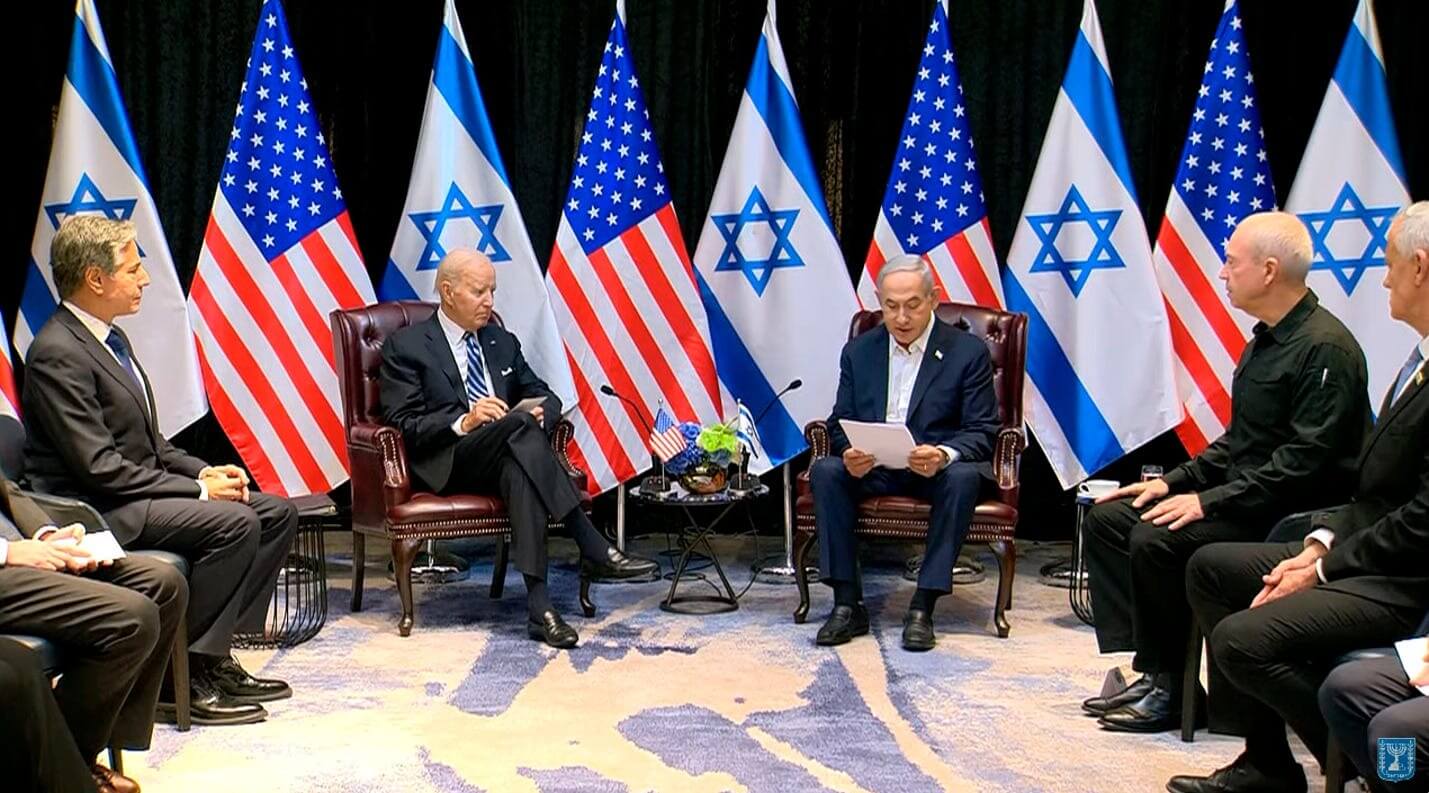 From right: Minister Benny Gantz, Defense Minister Yoav Gallant, Prime Minister Benjamin Netanyahu, U.S. President Joe Biden and Foreign Minister Antony Blinken at a cabinet meeting on October 18, 2023, amid the war in Gaza.