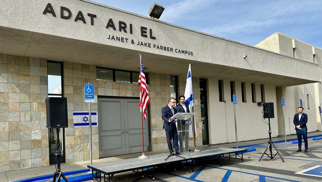 Adat Ari El Rabbi Brian Schuldenfrei, left, and Executive Director Eric Nicastro, at a press conference outside the synagogue, Nov. 10, 2023 in Los Angeles. (Jacob Gurvis)