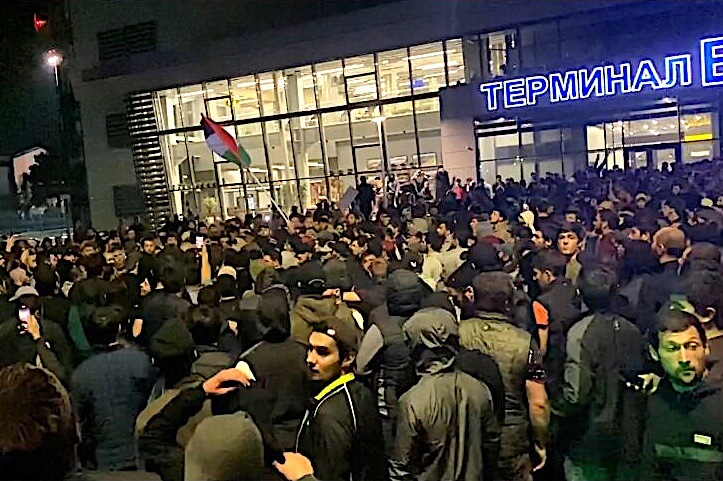 Rioters near the Dagestan airport terminal.