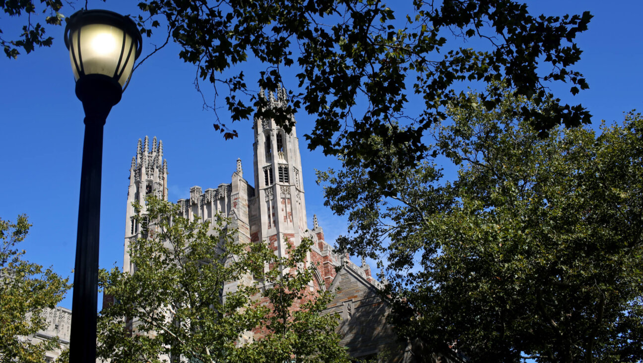 Alumni, faculty and parents of students at Yale University are demanding the university take a stronger line on antisemitism.