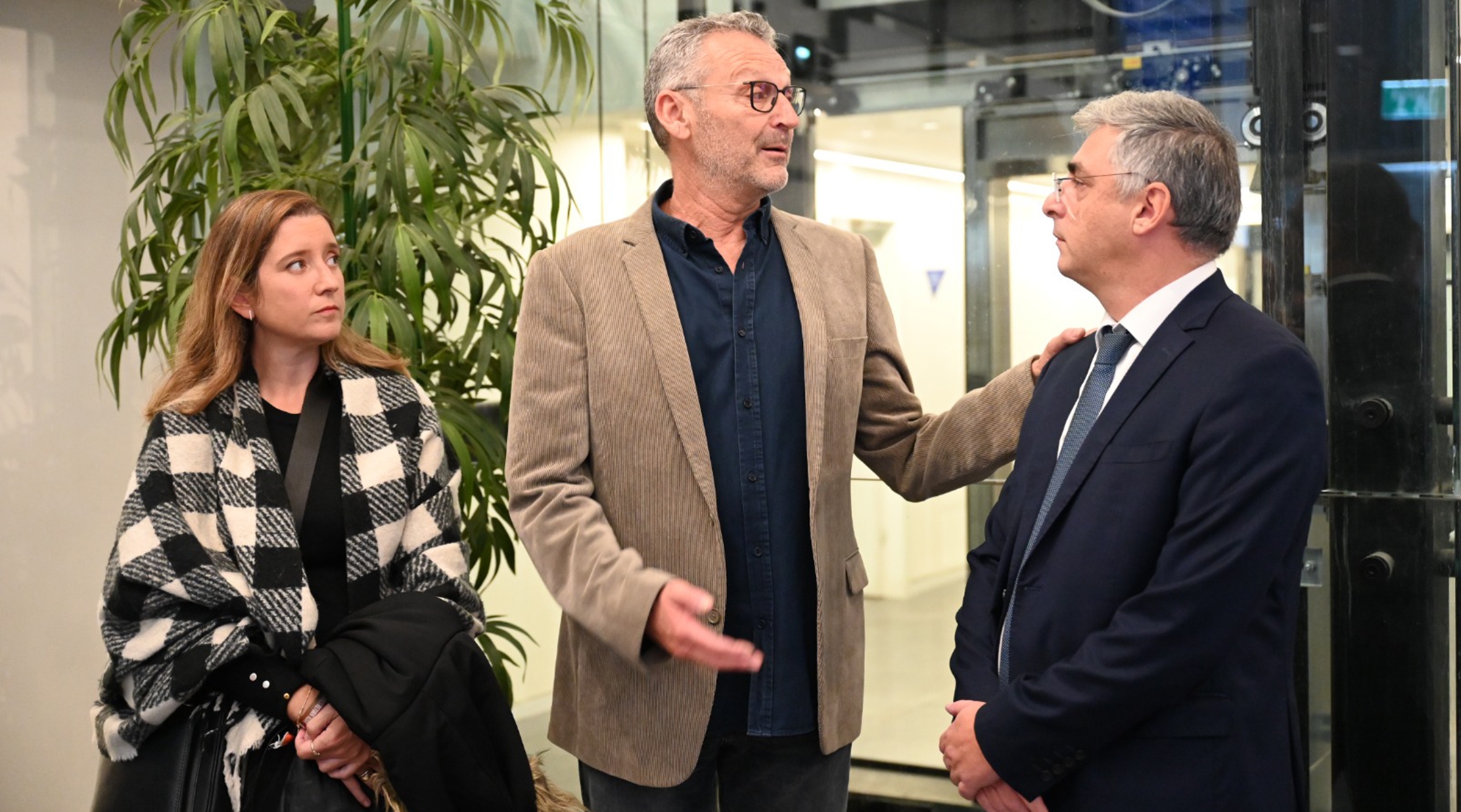 From left to right: Israeli delegation member Romina Roni, Maccabi World Union Vice Chairman Riki Kanterevicz and Argentinian Ambassador Francisco Tropepi. (Morag Bitan)