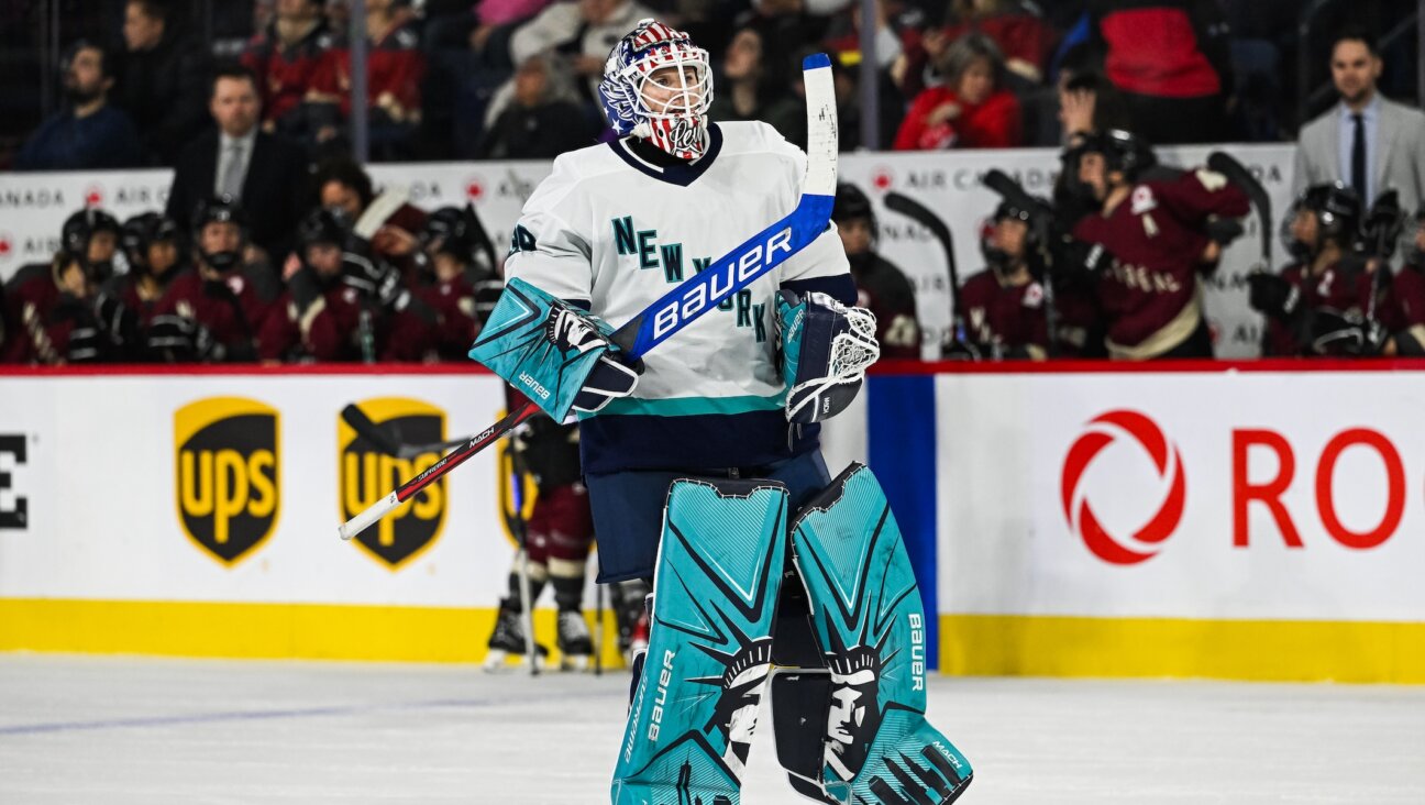 Abbey Levy during a PWHL New York game against Montreal, Jan. 16, 2024. (David Kirouac/Icon Sportswire)