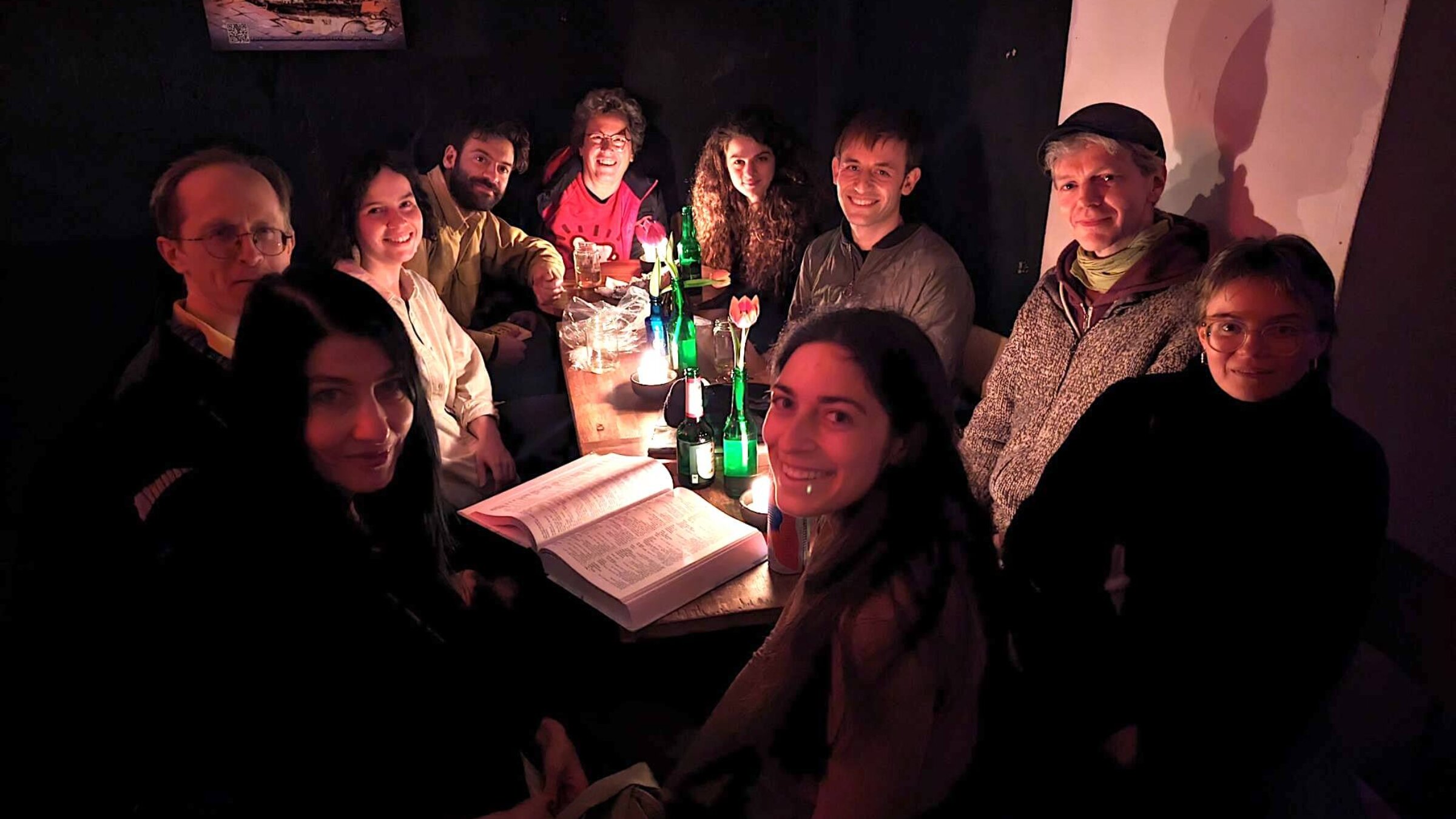 A Shmues un Vayn meeting at KAPiTAL bar in Neukölln, Berlin, in April 2023.