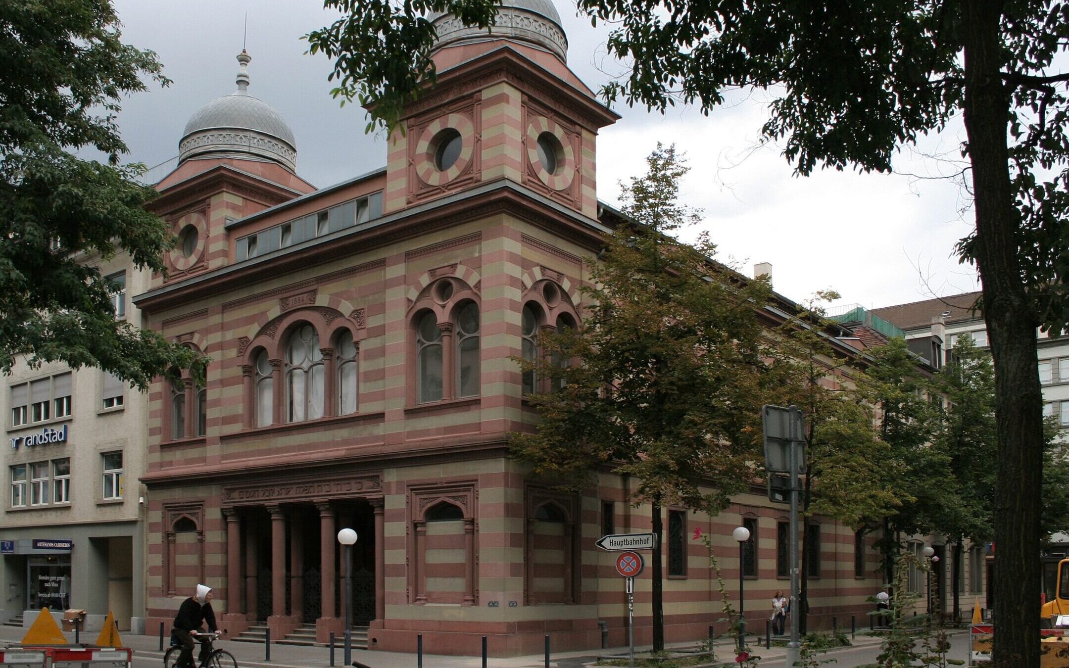 The Synagoge Zürich Löwenstrasse is the largest synagogue in the Swiss capital of Zurich and is the home of the country’s organized Orthodox community. (Wikipedia)