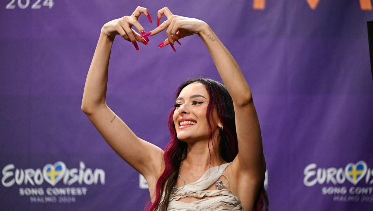 Eden Golan of Israel celebrated during a Thursday press conference after qualifying for the Eurovision Song Contest Grand Final.