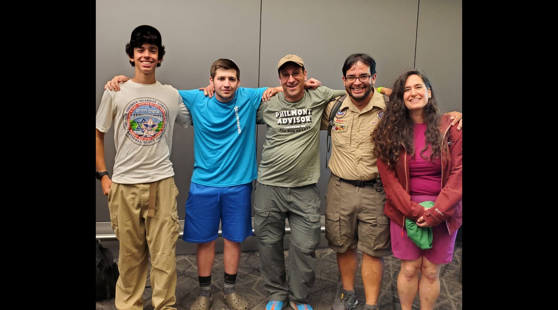 Ariel Yaron (left), Moshe Grimaldi (second from left), Evan Gilder (center) were among five members of a Jewish contingent of Boy Scouts who participated in a CPR rescue aboard a flight to New York on July 11, 2024. (Courtesy Evan Gilder)