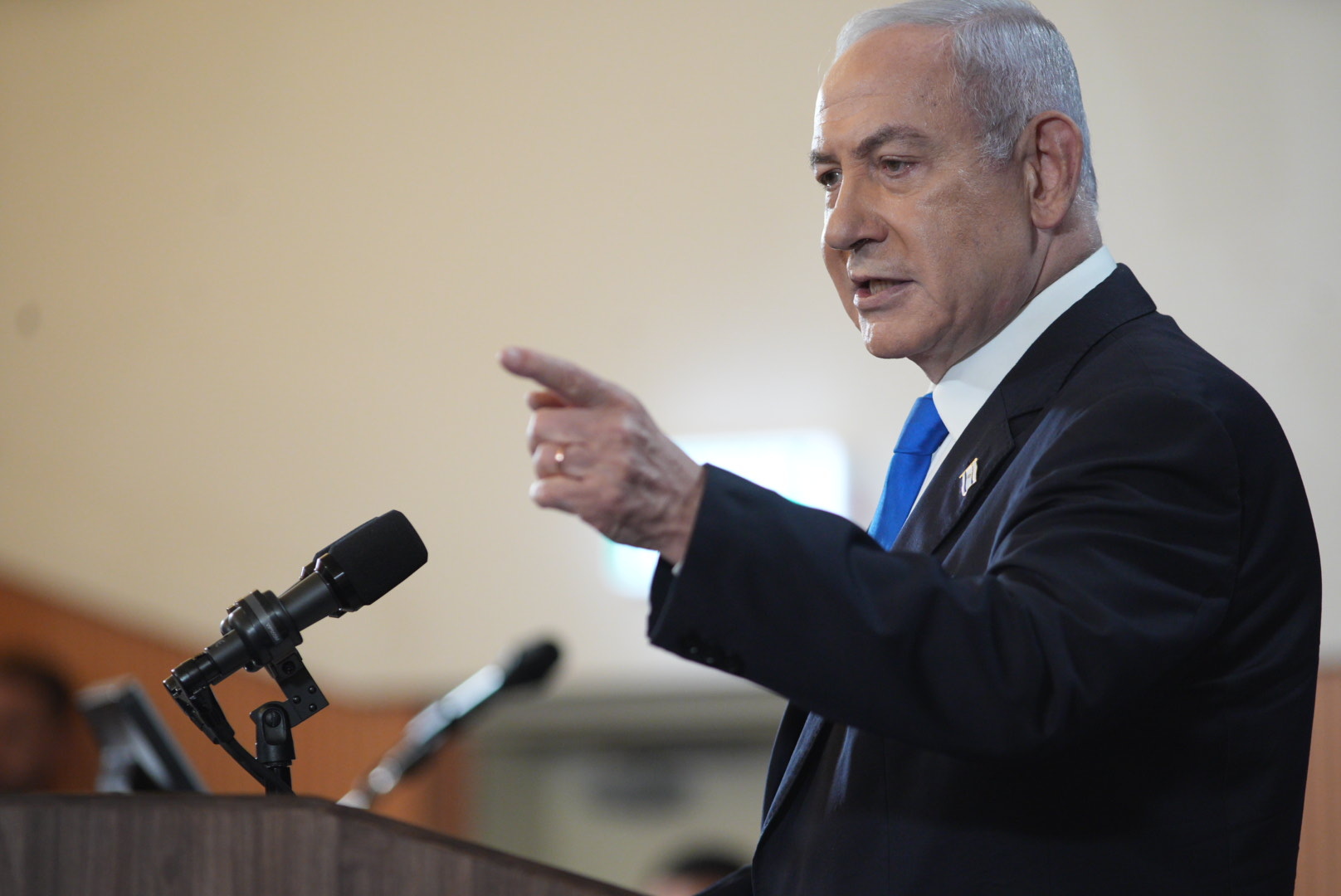 Israeli Prime Minister Benjamin Netanyahu holds a press conference at the Ministry of Defense in Tel Aviv. July 13, 2024. (Dudu Bachar/Pool/Flash 90)