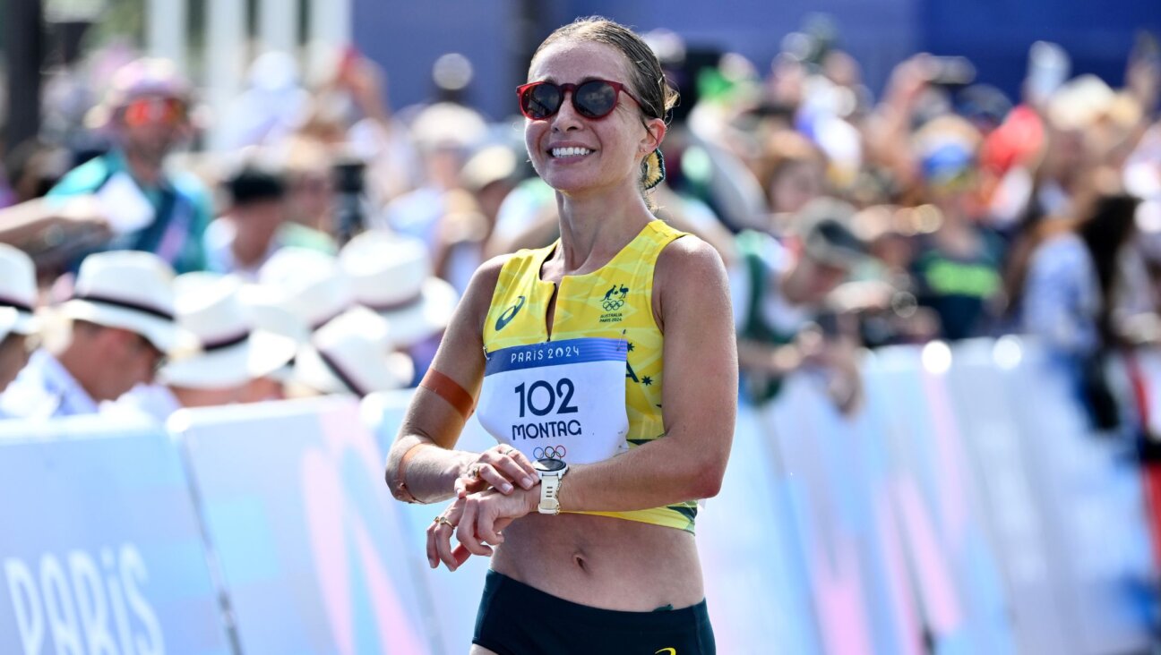 Jemima Montag during the women’s 20-kilometer racewalk at the 2024 Paris Olympics, Aug. 1, 2024, in Paris. (Image Photo Agency/Getty Images)