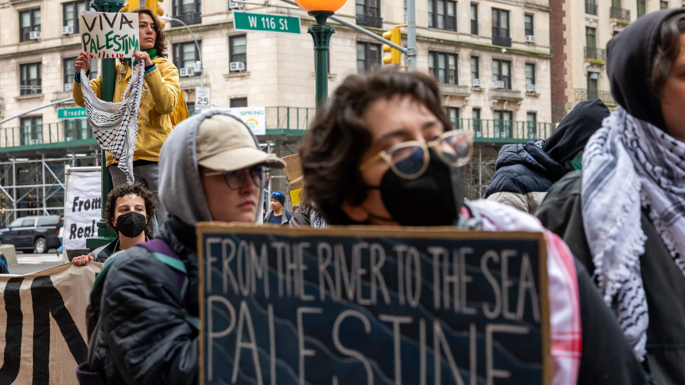 Students and pro-Palestinian activists gather outside of Columbia University to protest the university's stance on Israel on April 18, 2024 in New York City.  