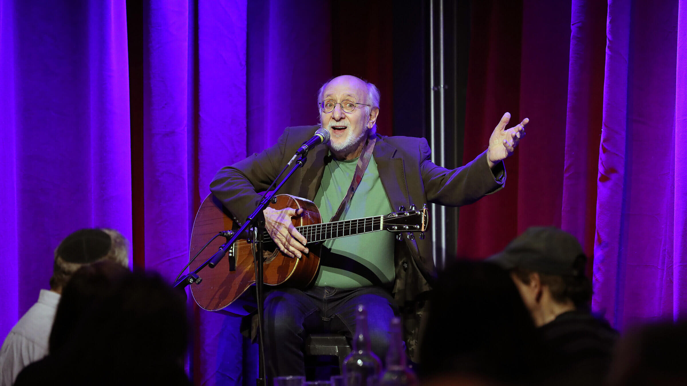 Peter Yarrow performs at City Vineyard in 2020.