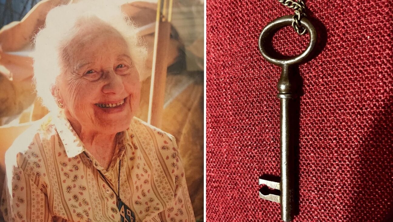 Marianne Bern and the key she kept from the Bielefeld synagogue that was destroyed on Kristallnacht. (Courtesy of Jennifer Bern-Vogel)