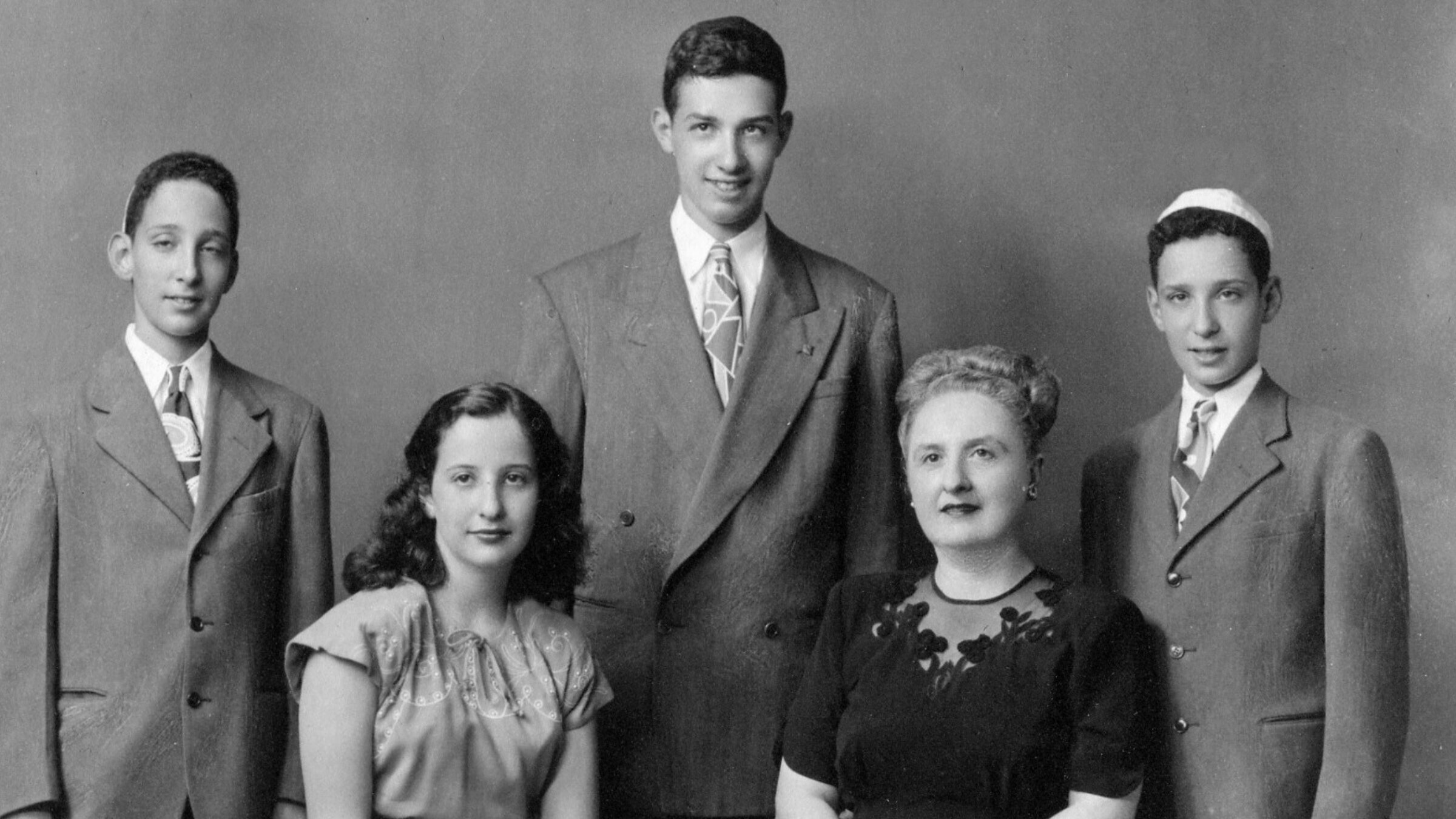 Undated Schick family portrait. From left: Marvin, Ruth, Arthur, Renee and Allen.