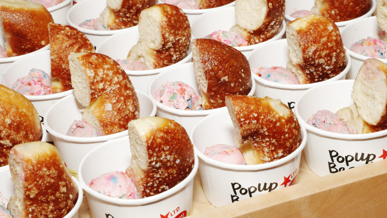 PopUp bagels, served ready for dipping, at an event.