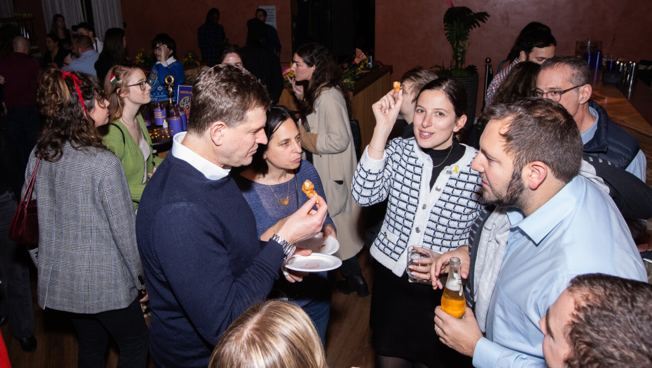 The first ever Doughnut Duel drew a crowd hungry to pick the best Hanukkah treat.